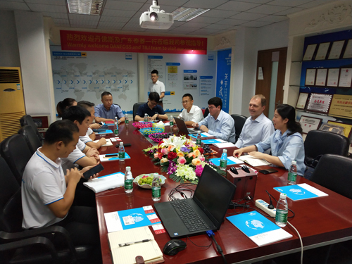 丹佛斯公司高级管理层莅临九州酷游空气能进行深度的战略合作会谈及技术交流